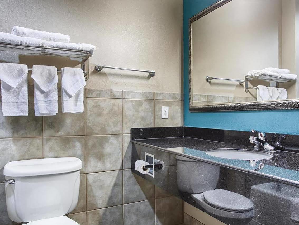 Best Western Mineola Inn Екстер'єр фото